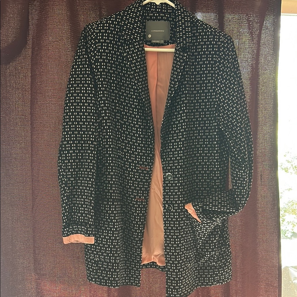 Women's Black and White Patterned Jacket